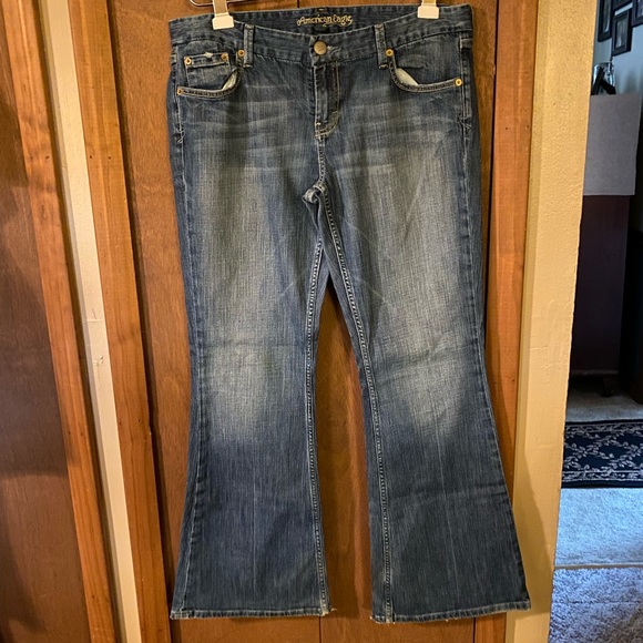 American Eagle Outfitters Denim - American Eagle flare Jean size 14